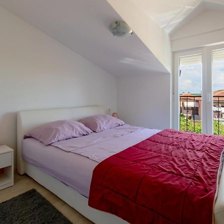 Apartments Goran By Rent Istria Умаг Екстериор снимка