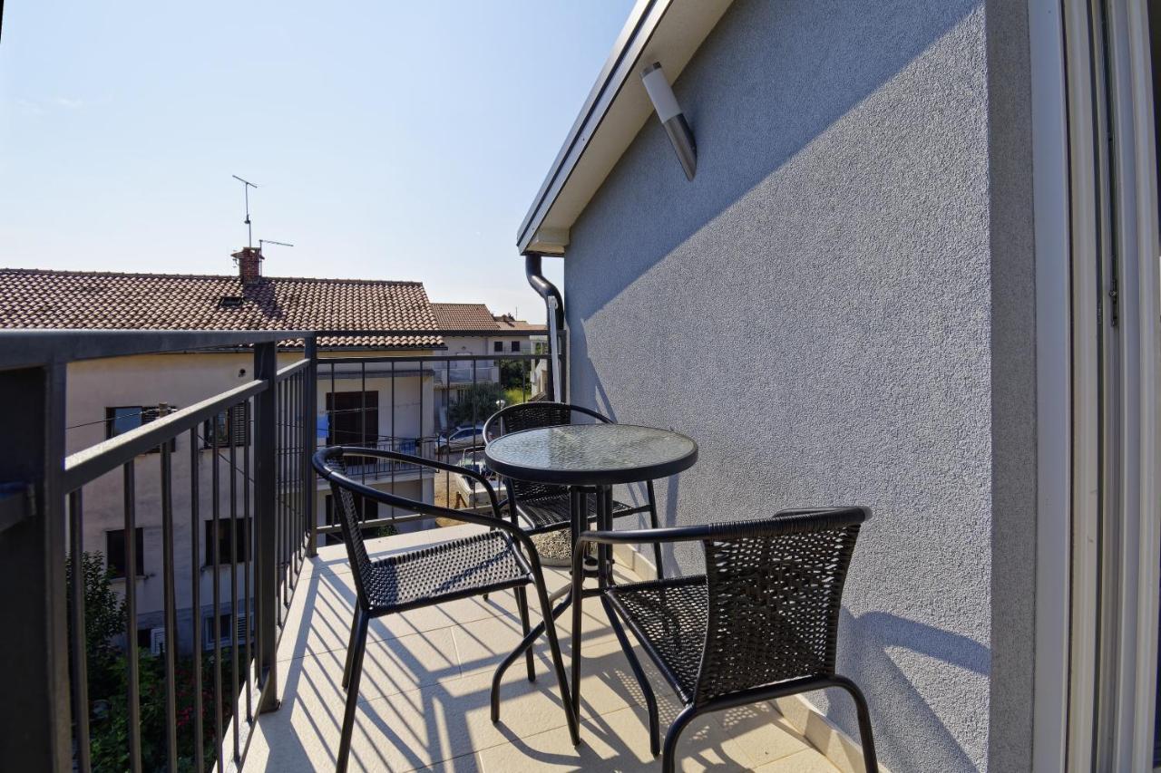 Apartments Goran By Rent Istria Умаг Екстериор снимка