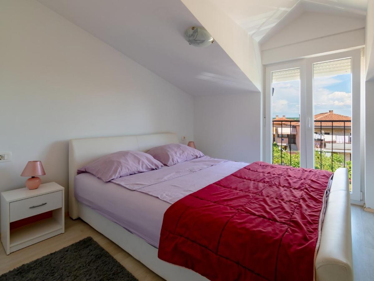 Apartments Goran By Rent Istria Умаг Екстериор снимка